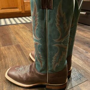Women’s JUSTIN bent rail western boots square toe Size 8B